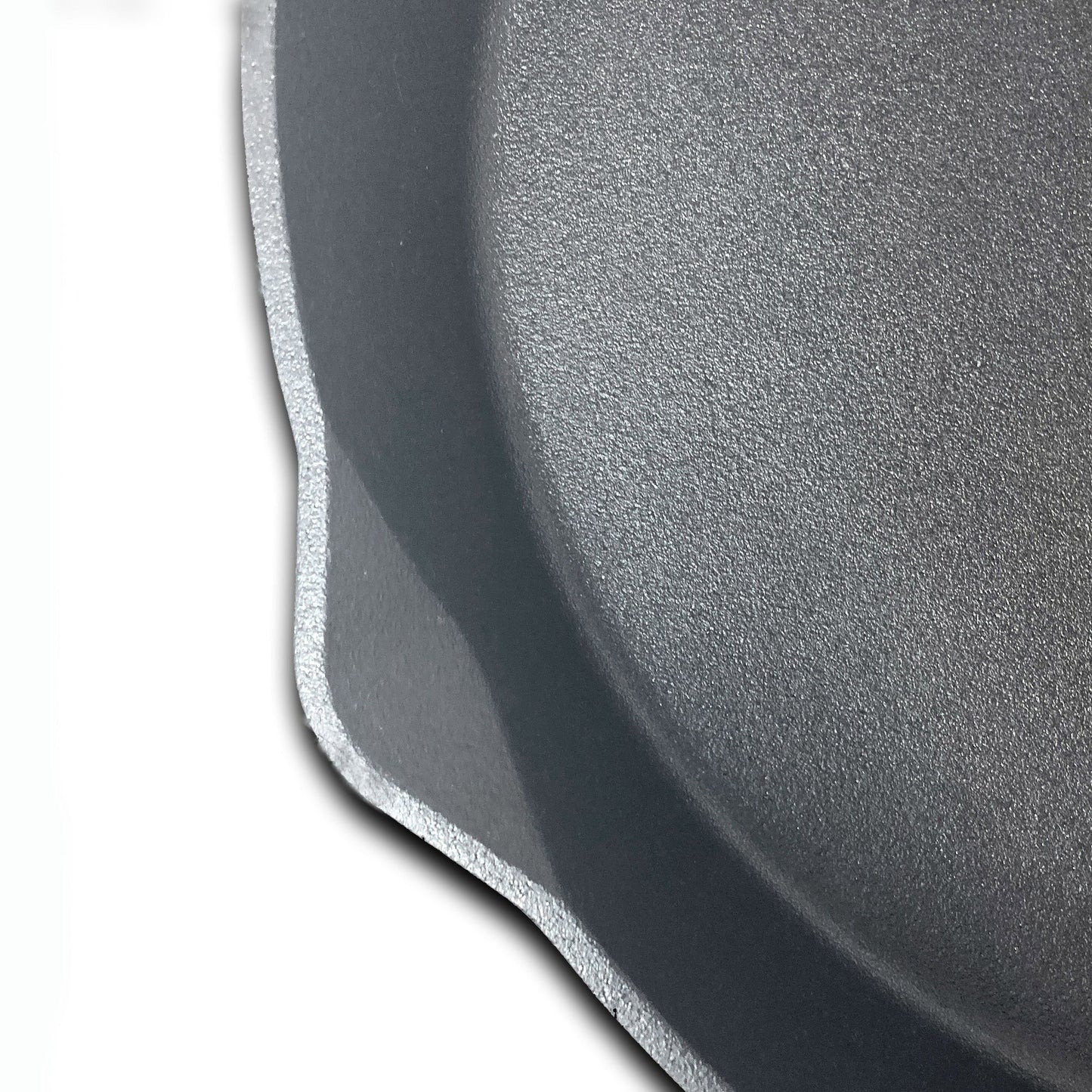 Bayou Classic 16 Inch Double Handled Cast Iron Skillet with Pour Spouts, Black