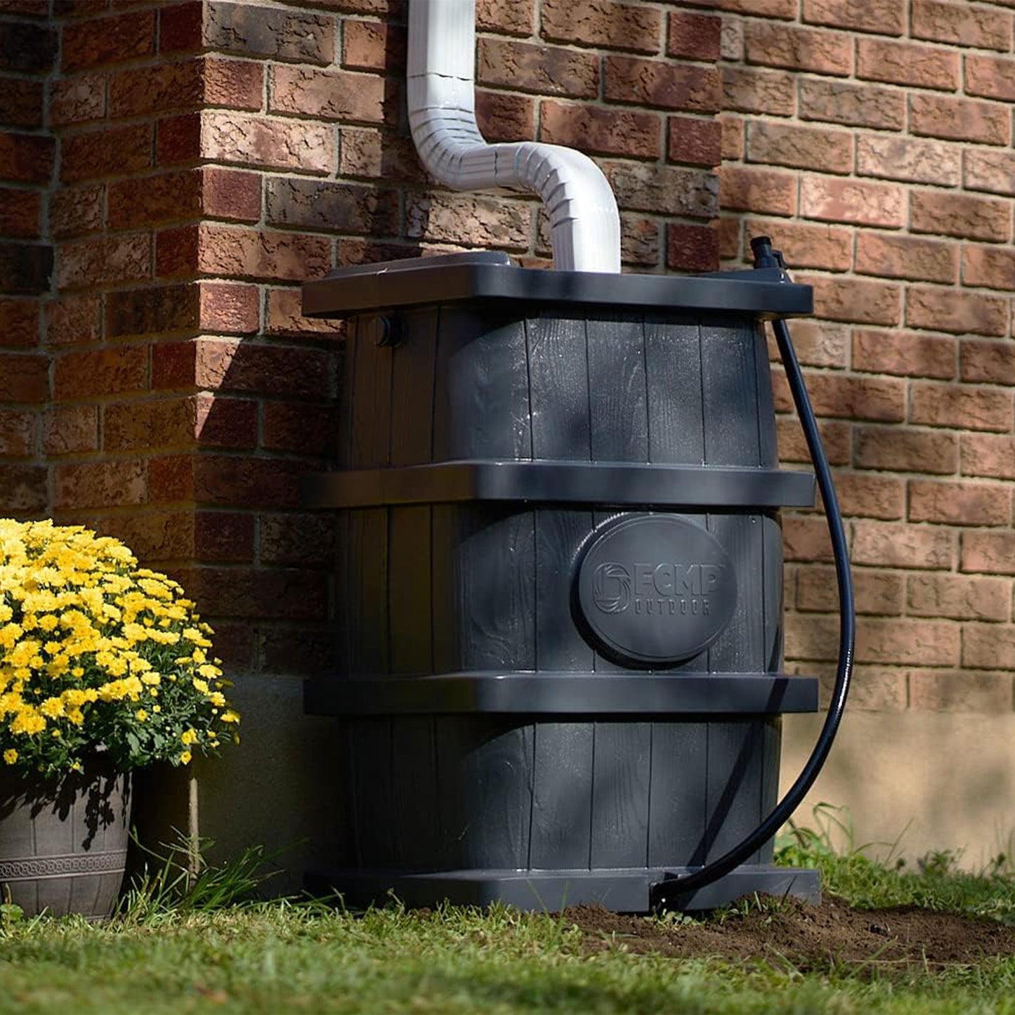 FCMP Outdoor WG4000-GRY Home Outdoor Wood Grain Rain Water Catcher Barrel, Gray