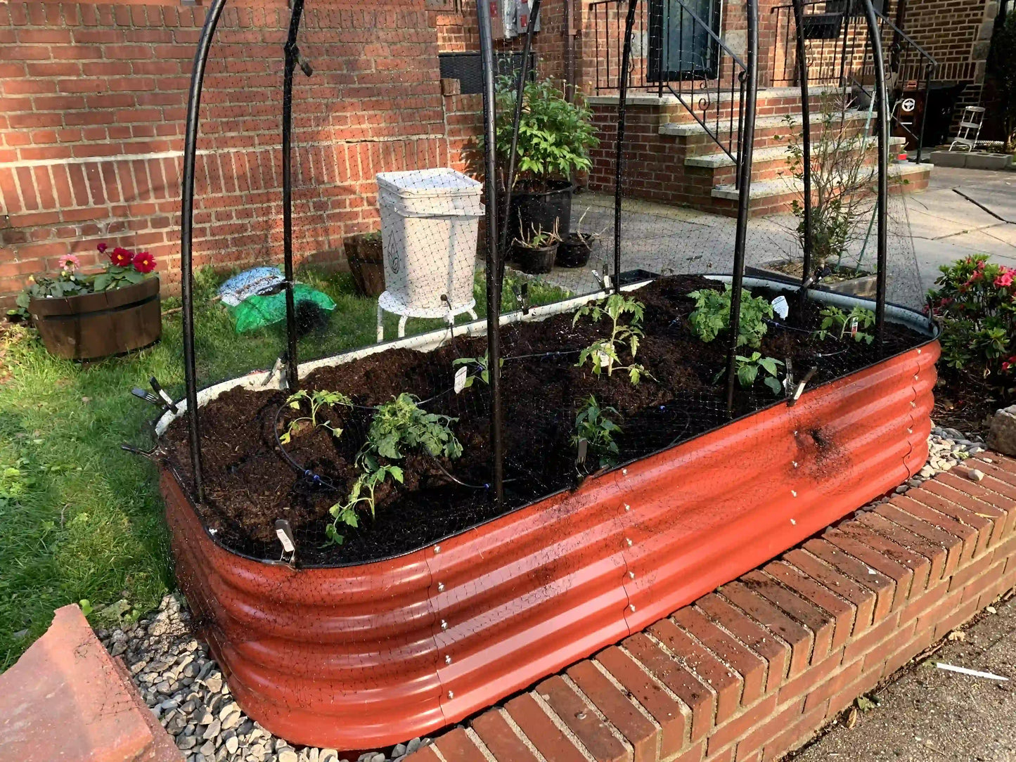 17" Tall, 12-in-1 Raised Garden Bed in Barn Red