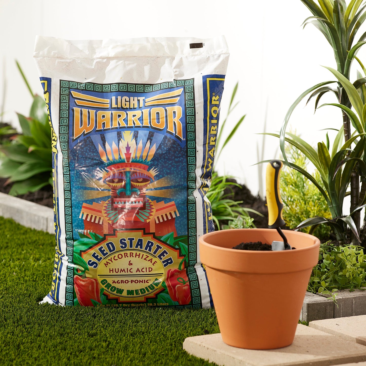 FoxFarm FX14023 Light Warrior Soilless Seed Germinator Starter Mix, 1 Cubic Foot