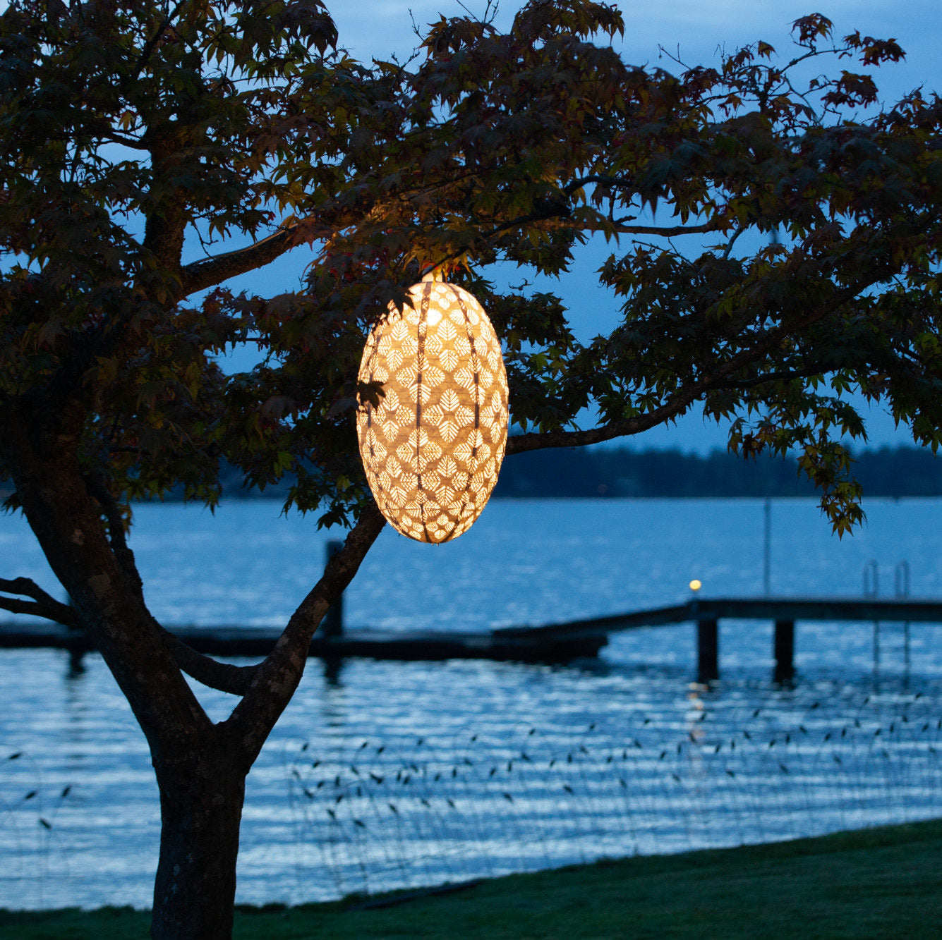 Soji Stella Nova Geo Palm Pod - 22" Indoor / Outdoor Pendant Lamp (120V)