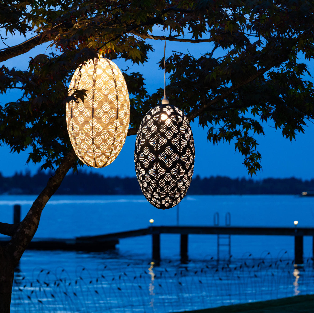 Soji Stella Nova Geo Palm Pod - 22" Indoor / Outdoor Pendant Lamp (120V)