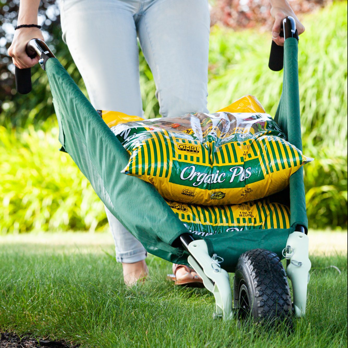 WheelEasy LE Foldable Garden Cart (Wheelbarrow)