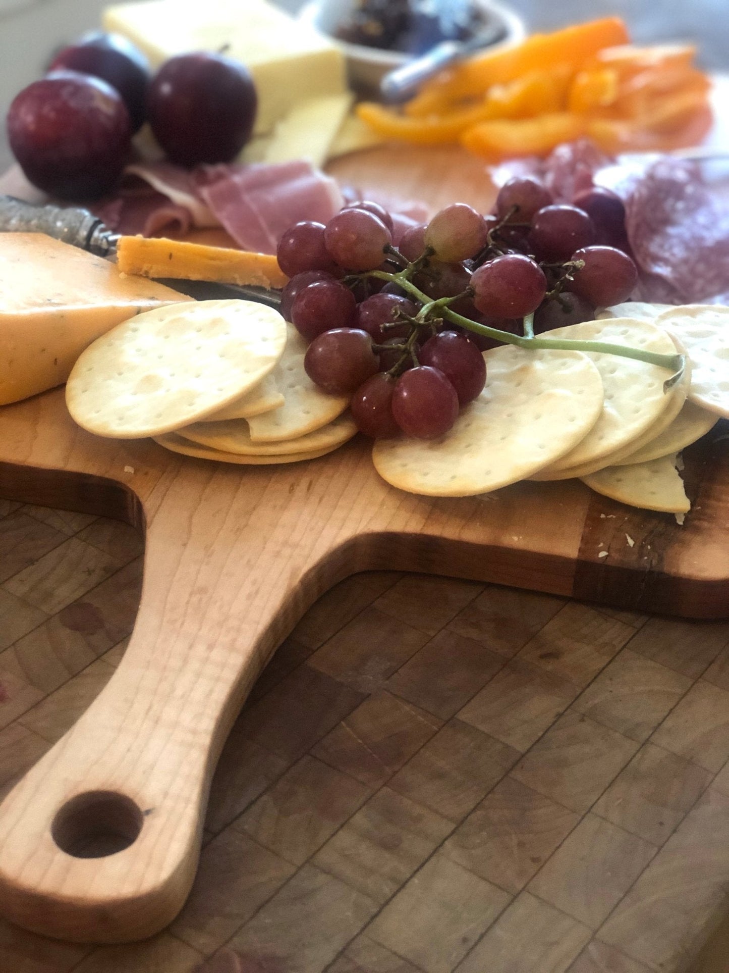 Best Charcuterie Board - American Maple Custom Medium Charcuterie Board - Vintage Style Rectangle French Board