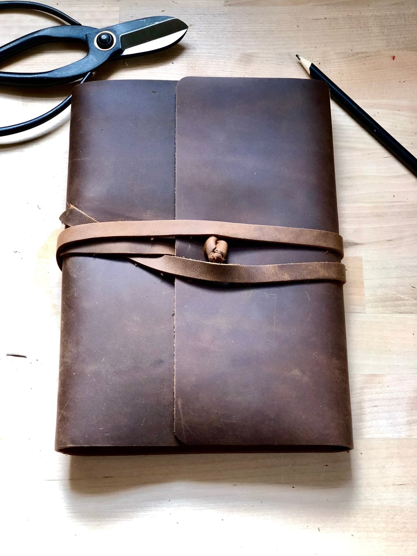 Leather Garden Journal and Diary - A Notebook for Garden Thoughts, Planning and Design